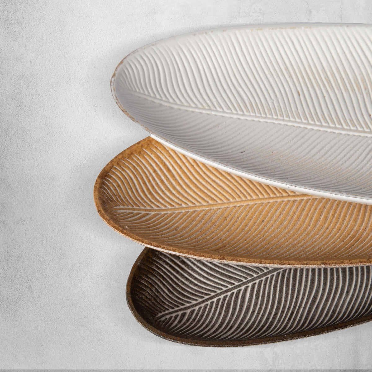 Leaf Design Wood Tray