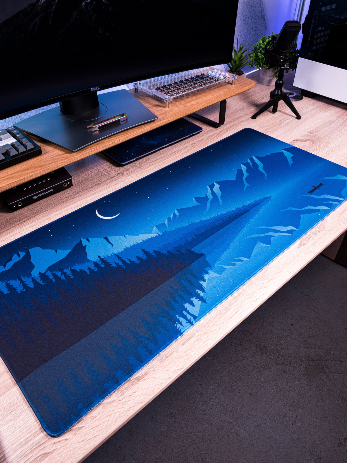 Alberta Desk Mat