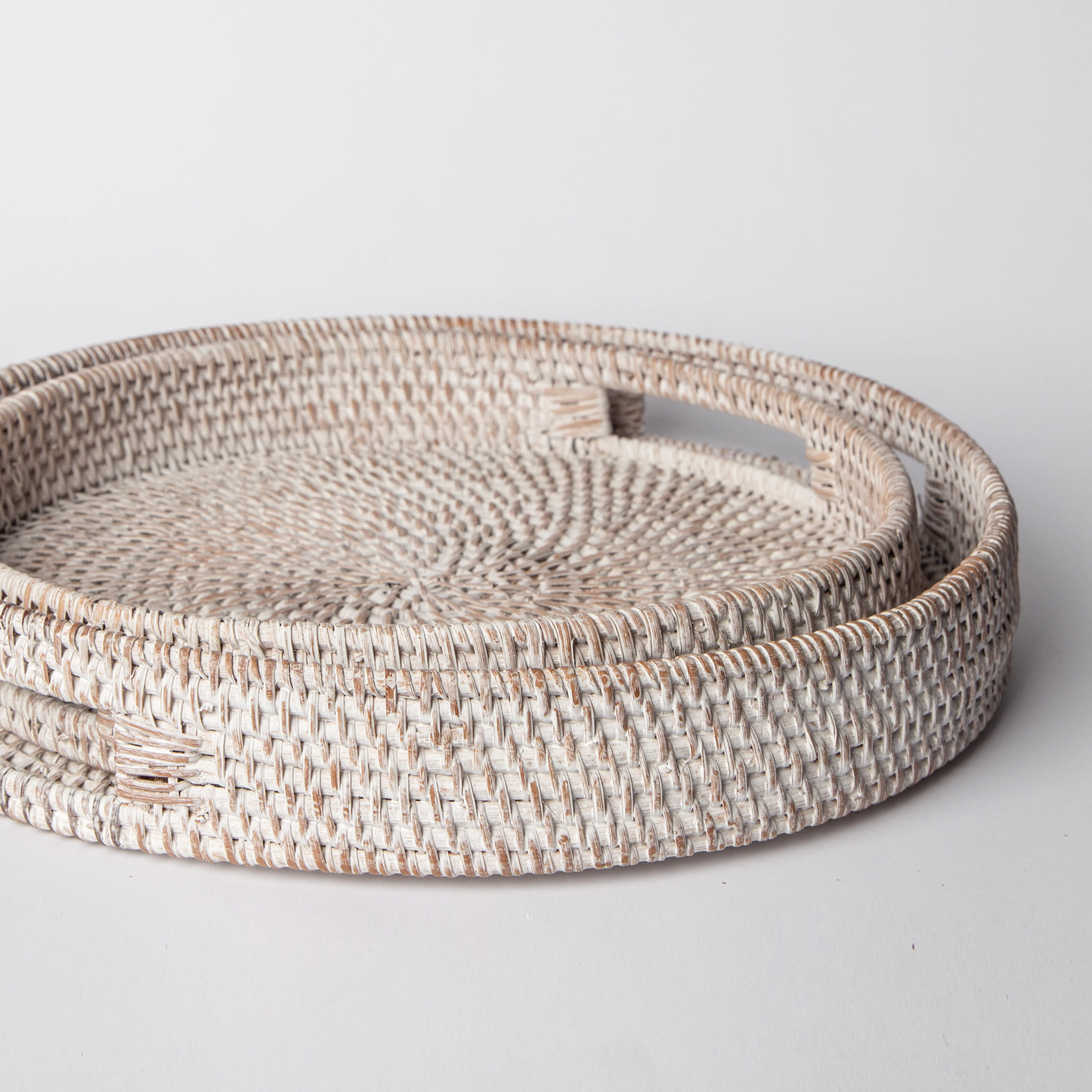 Round Rattan Tray — Decorative White Woven Tray
